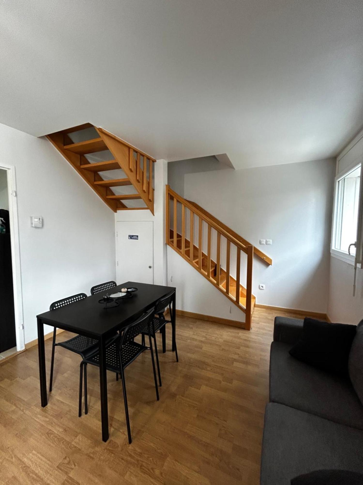 Duplex Lumineux Tout Equipe/Rer D/Balcon/Parking Corbeil-Essonnes Kültér fotó