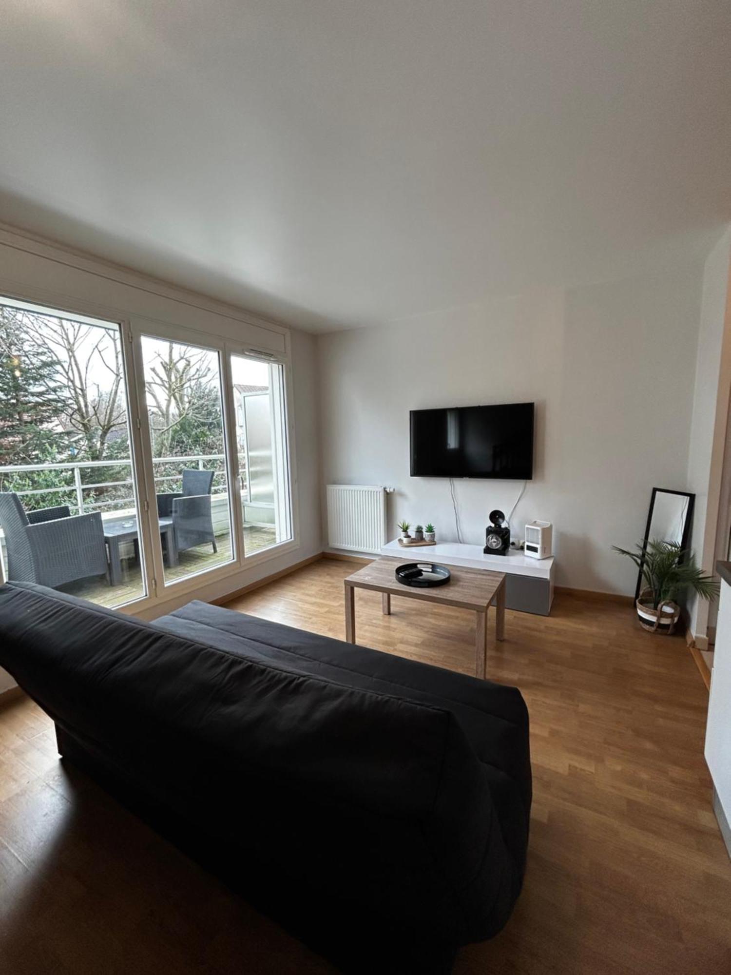 Duplex Lumineux Tout Equipe/Rer D/Balcon/Parking Corbeil-Essonnes Kültér fotó
